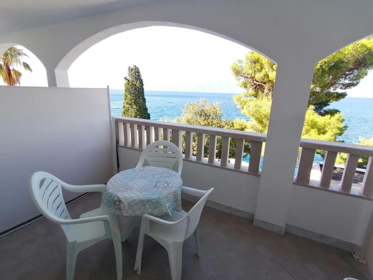 Apartments With Sea View Drvenik Makarska Riviera Екстер'єр фото