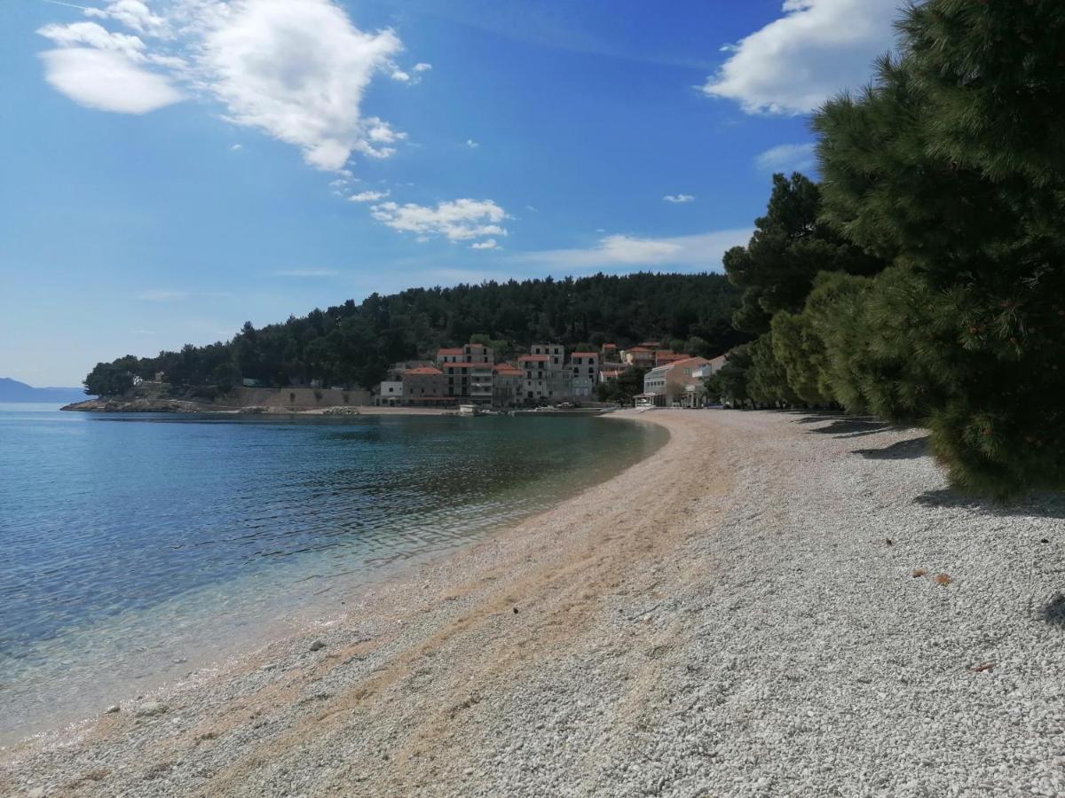 Apartments With Sea View Drvenik Makarska Riviera Екстер'єр фото