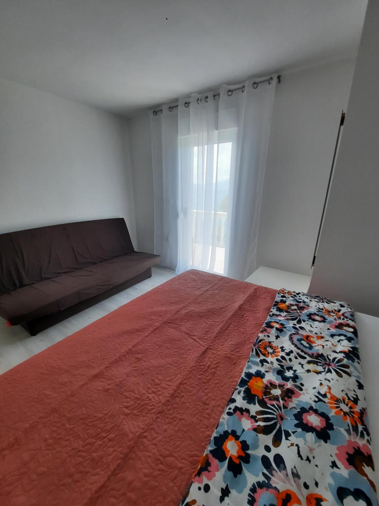 Apartments With Sea View Drvenik Makarska Riviera Екстер'єр фото