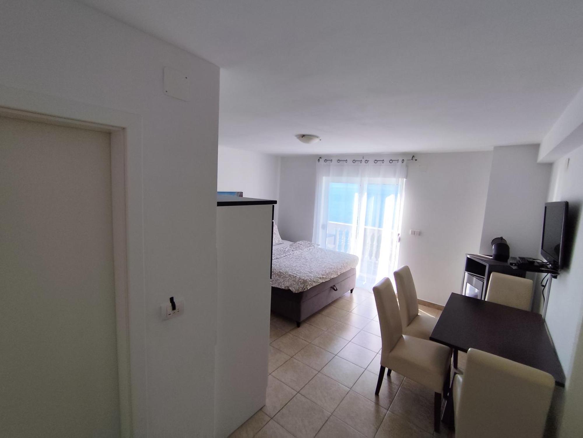 Apartments With Sea View Drvenik Makarska Riviera Екстер'єр фото